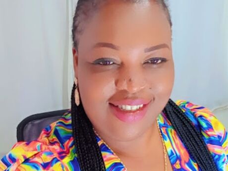 Chat with PearlyBrown
