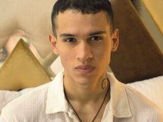 free live cam online JamesDavi