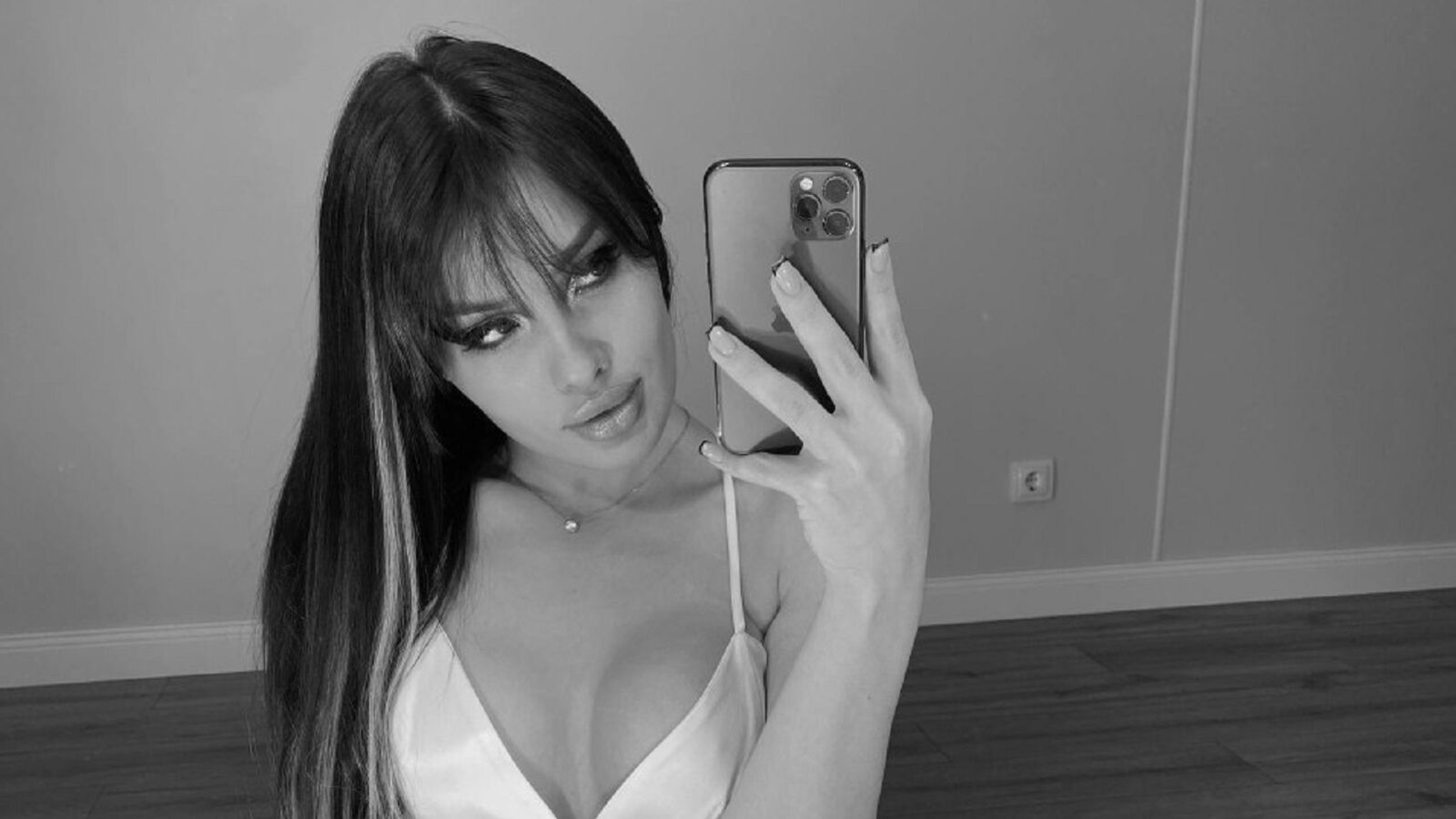 MeganSasha erotic portrait