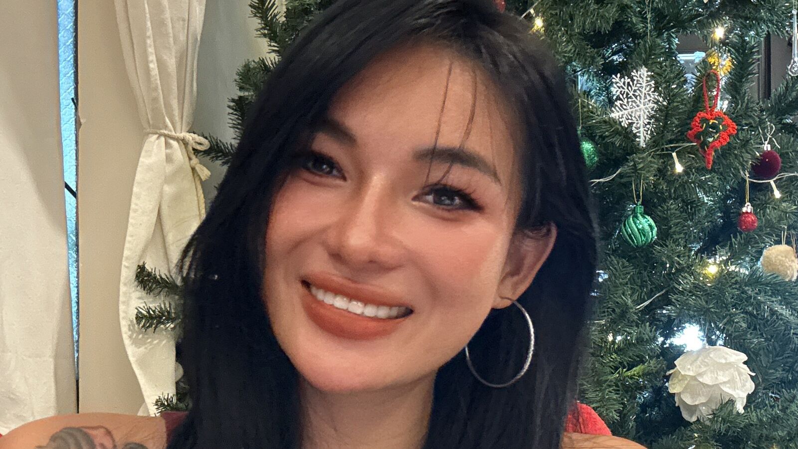 JiJi erotic portrait