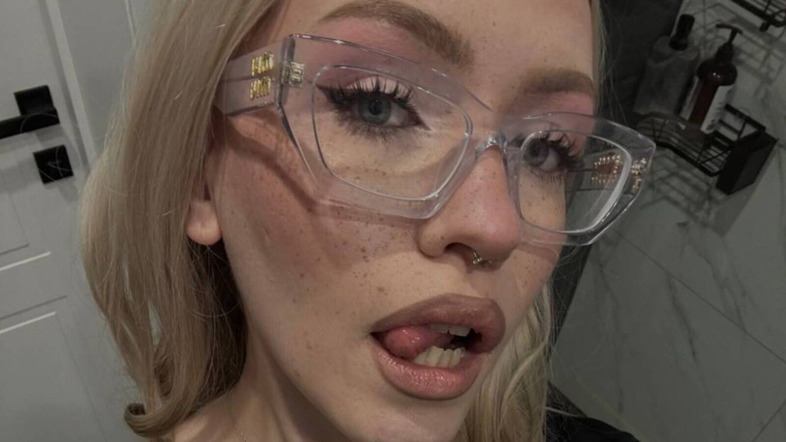 StacyBrow glamour portrait