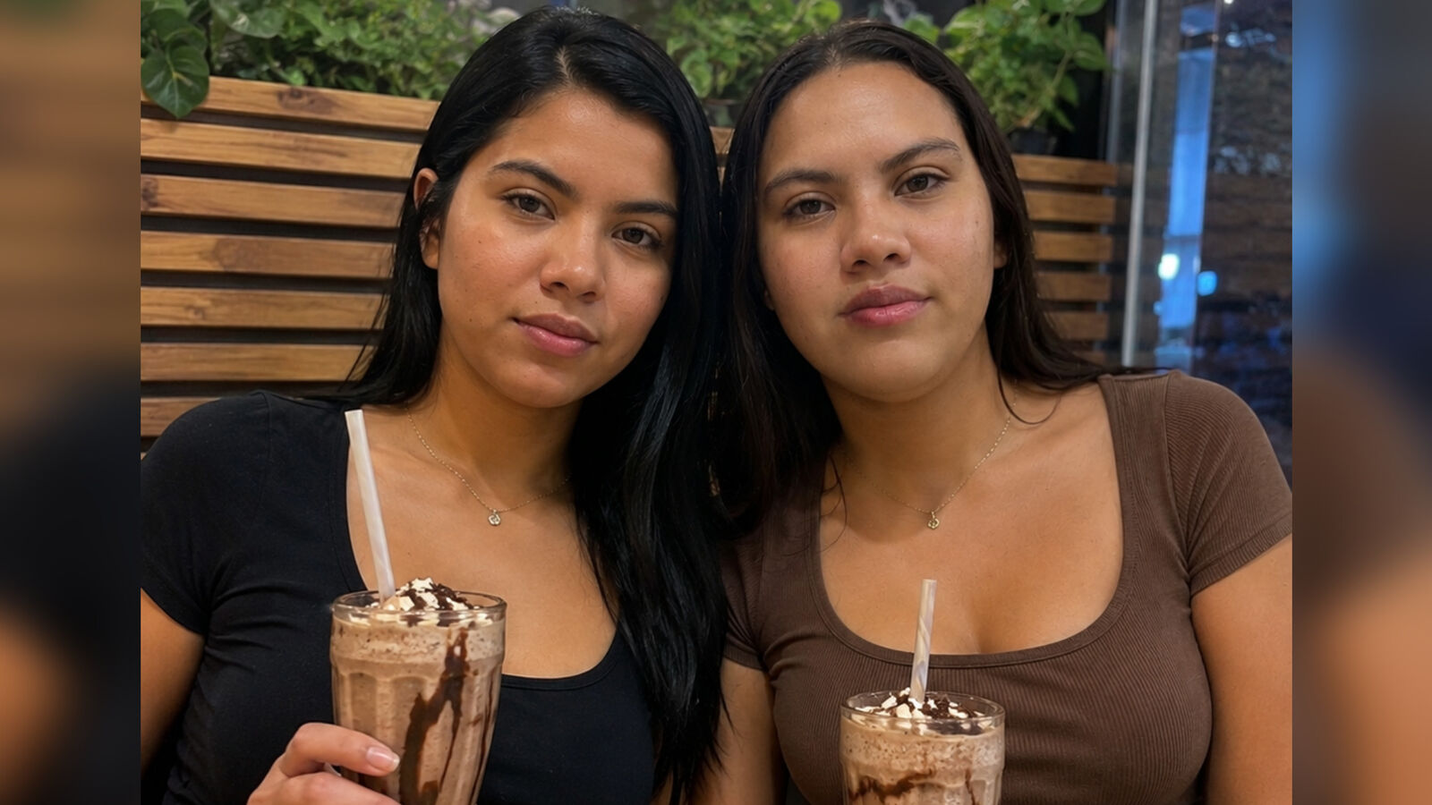 NinaAndTianah erotic portrait