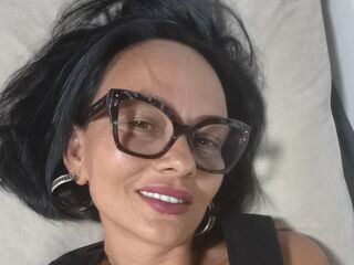 adult webcam IoanaBrown