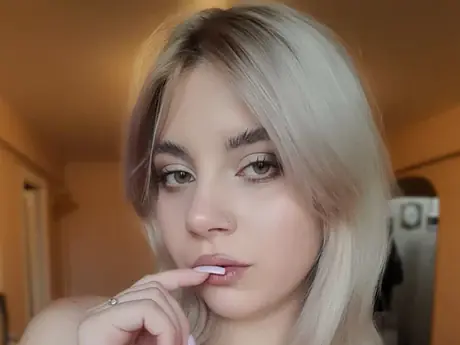 Chat with MayraSpanger