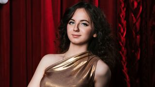 Free Nude MoliLevran