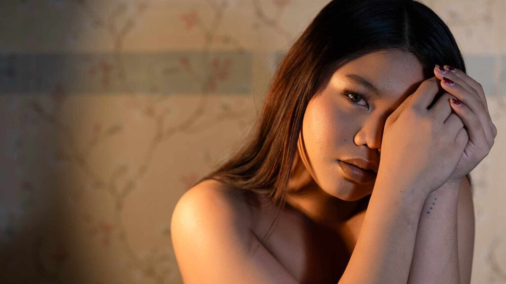 EllizabethTan