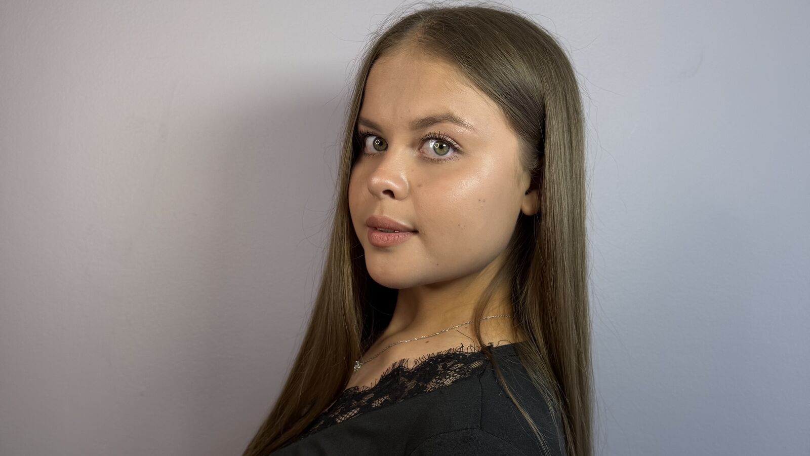 JeanettaKorsak glamour portrait