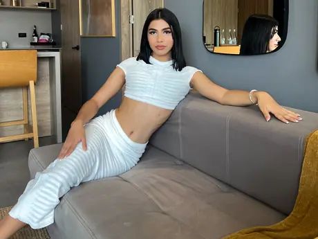 Chat with IsabelleFoxi