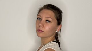 BrigetteDifranco one on one girl cam profile
