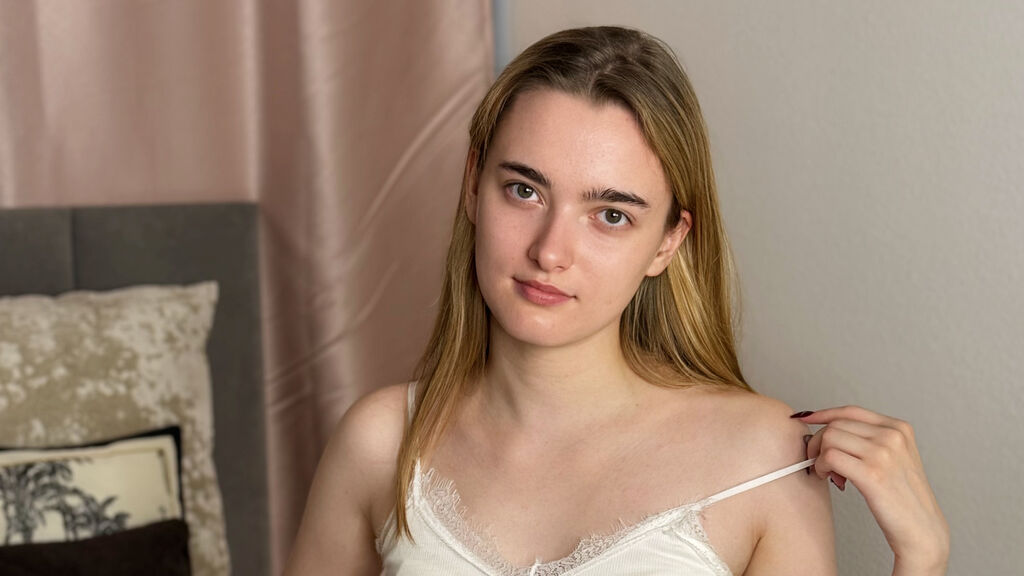 MiaDaisy's profile from Jasmin at GirlsOfJasmin'