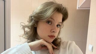 NoemiEzernack live video chat girl preview