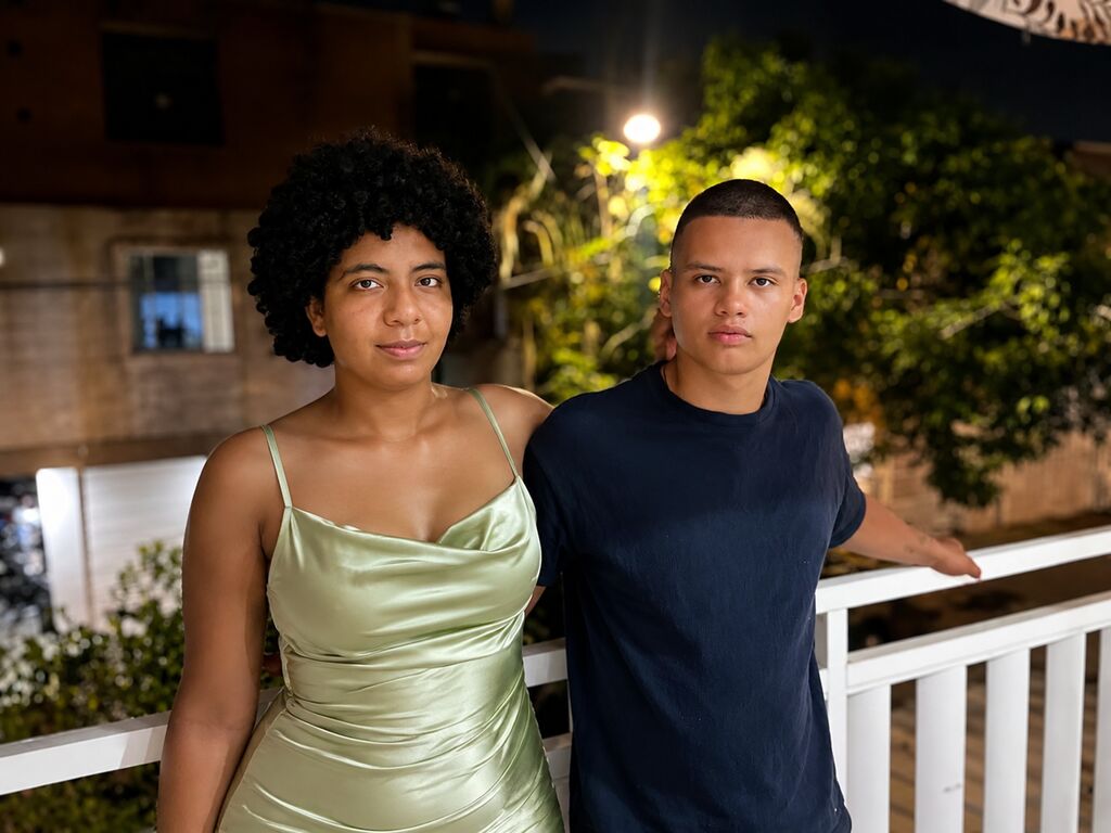 ElaAndNox LiveJasmin couple private chat image
