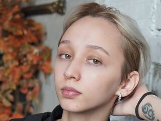 YuetteFreuden Porn Show