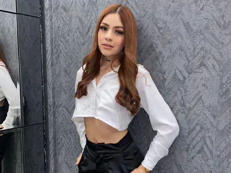Chat with LanaaRouge