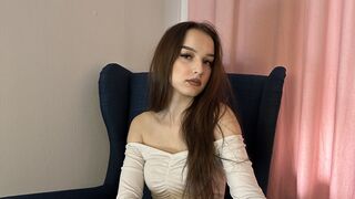 Free Nude RoxieGlenn