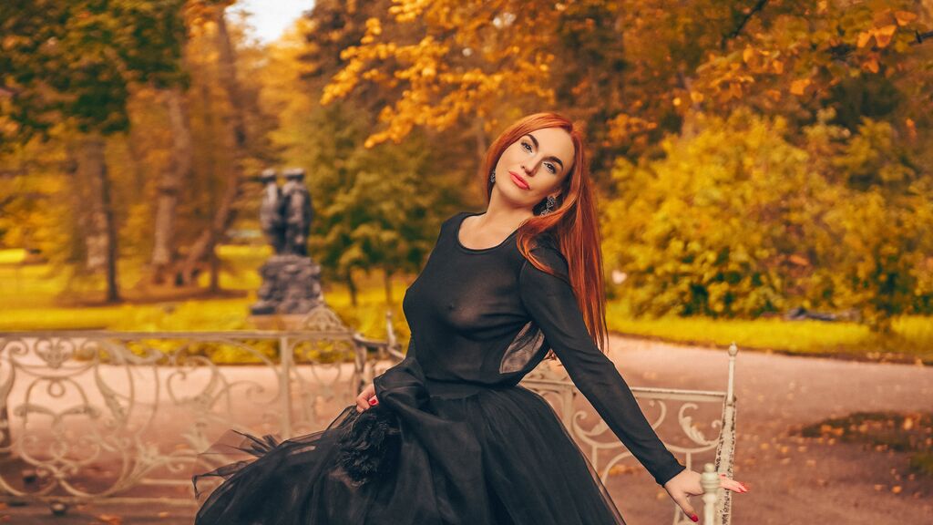 Sex chat gratuit in direct cu JessicaLlo pe LiveJasmin