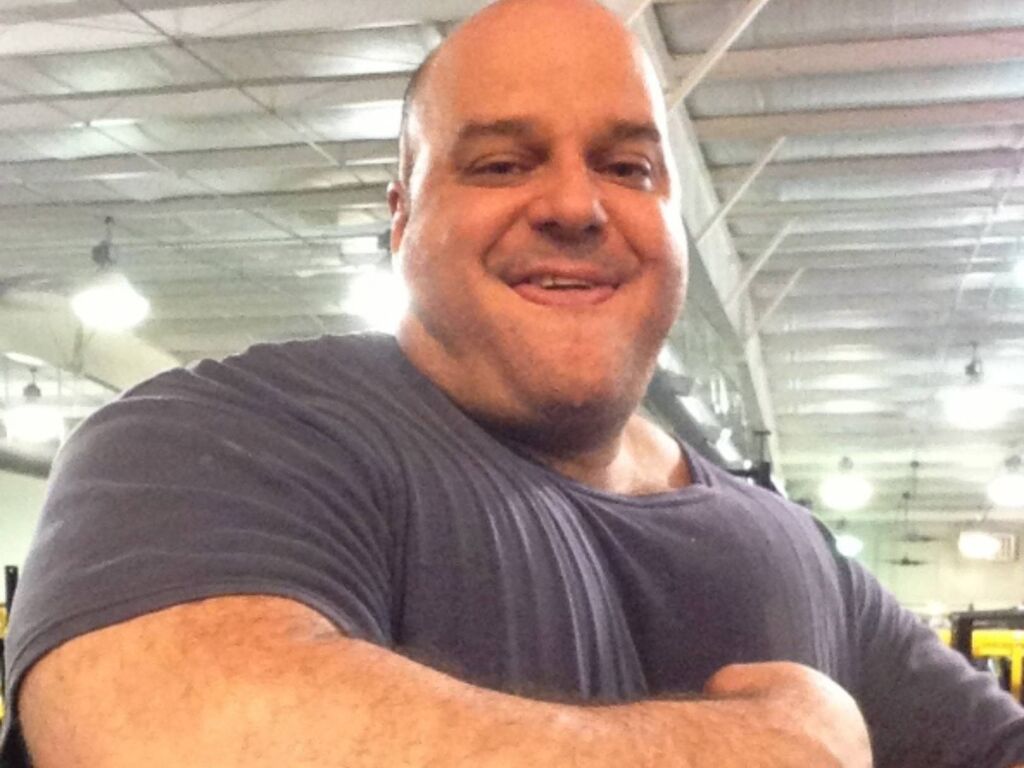 BullMuscleJoe Nackt