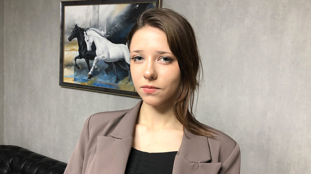 EricaBasset online cam on GirlsOfJasmin
