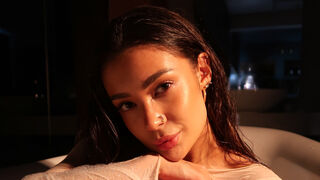 DuaReed similar LiveJasmin private chat preview