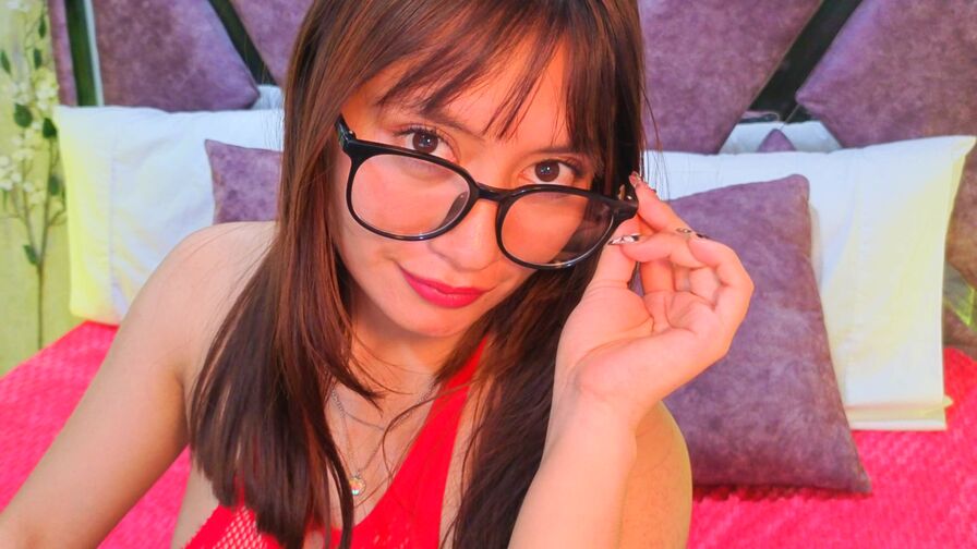 AlessyLydiam live cam