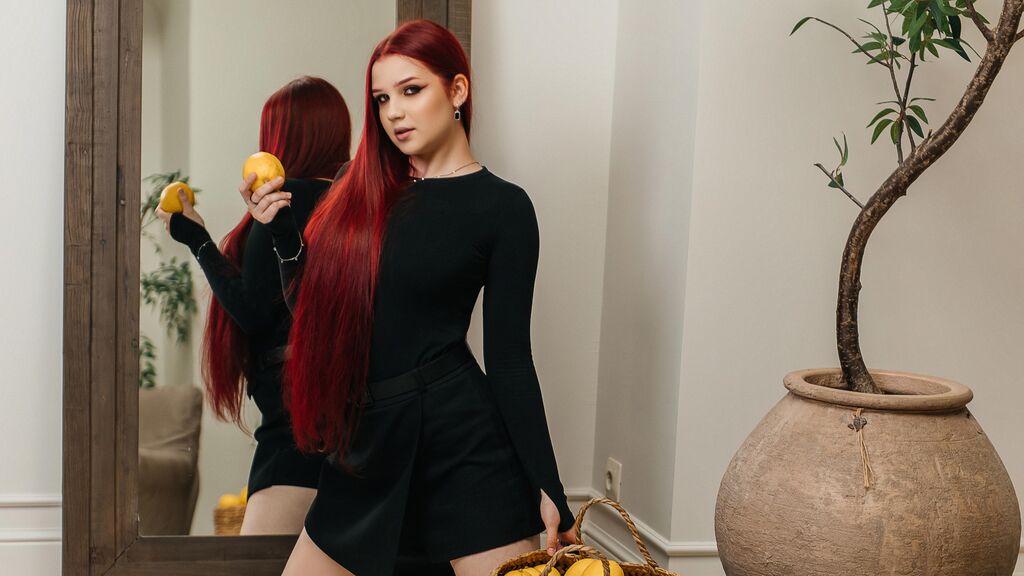 Sex chat gratuit in direct cu WildaRoaster pe LiveJasmin