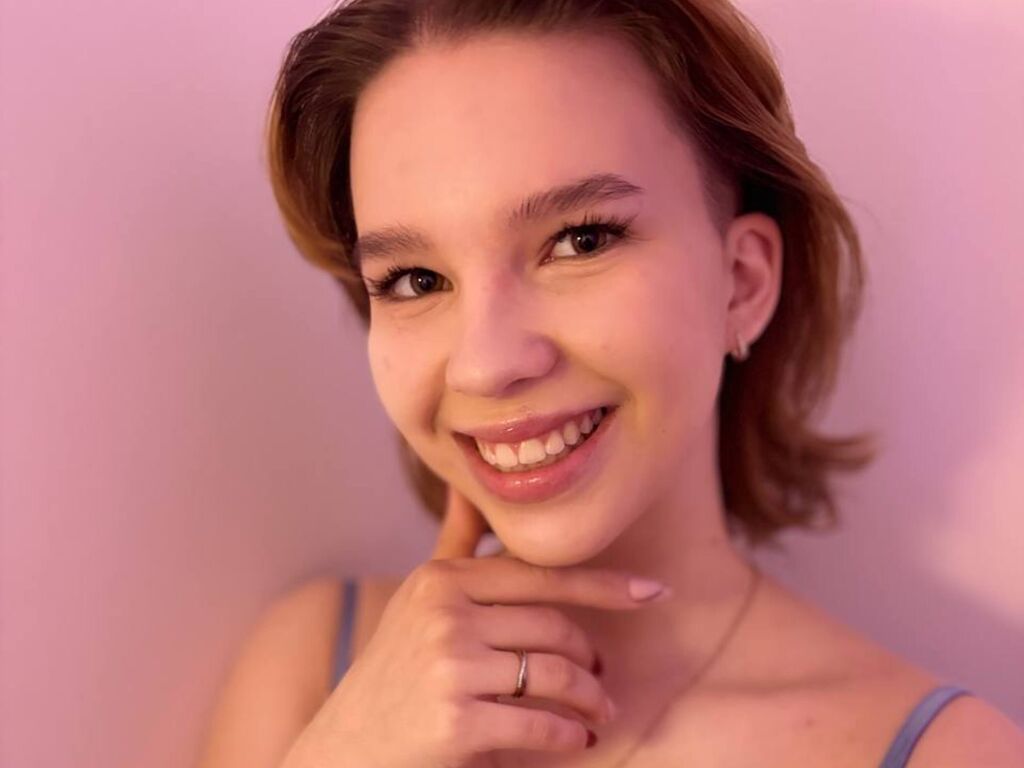 AnnaElfie Nude