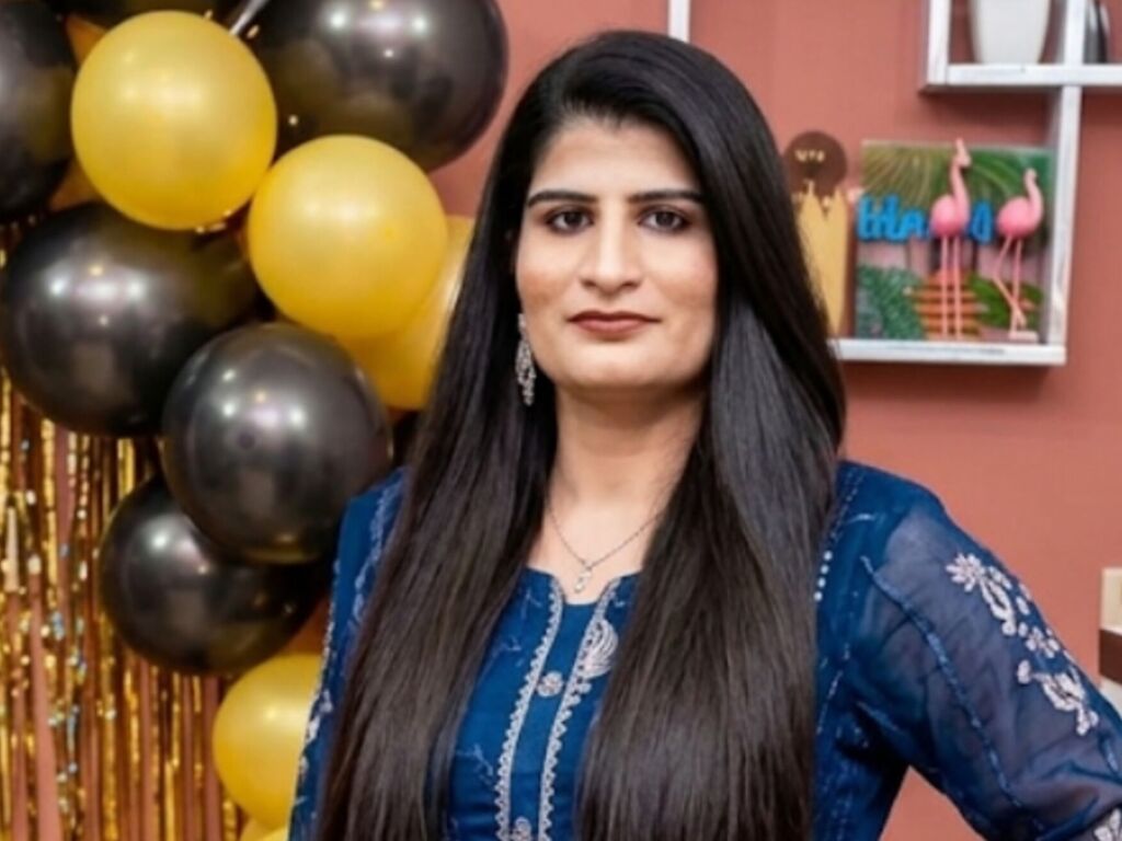 NiliNoresh webcam model profile image