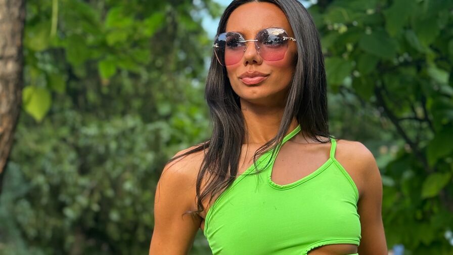 Watch AryaVex live on Free Erotic Fantasy