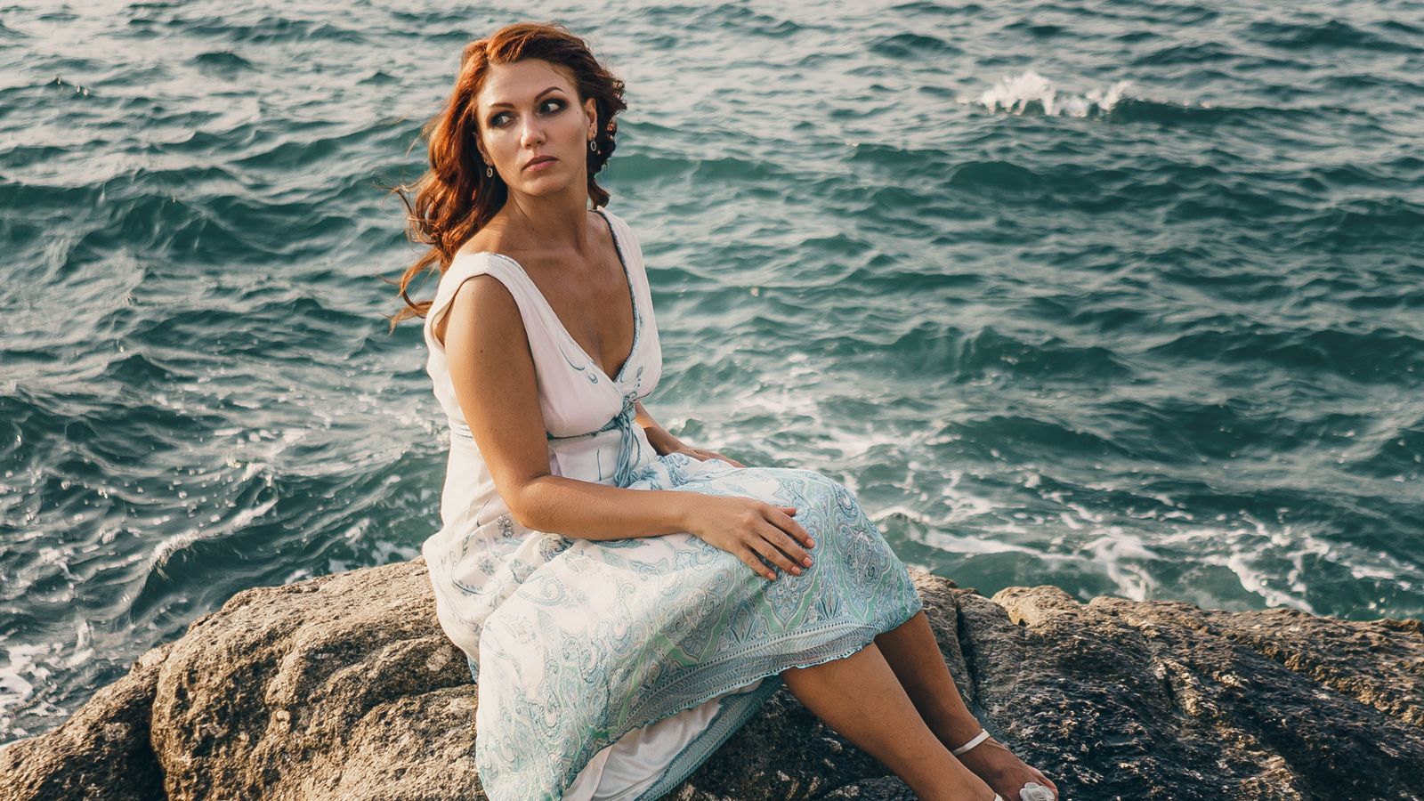 MilaCharmantan glamour portrait