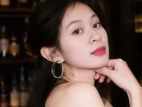 Chat with AngeerlXia