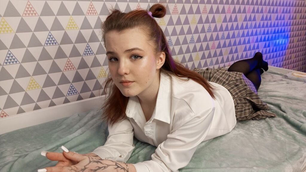 AshleyBigger online cam on GirlsOfJasmin