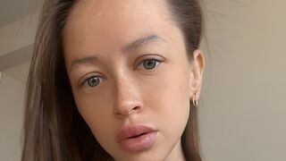 Free Nude HelenHarmony