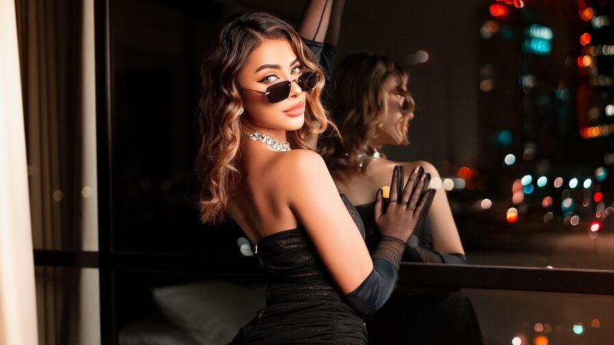 ArianaRoux's live cam