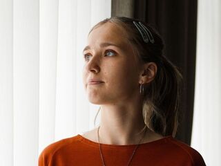 chatroom nude DianneMcBride