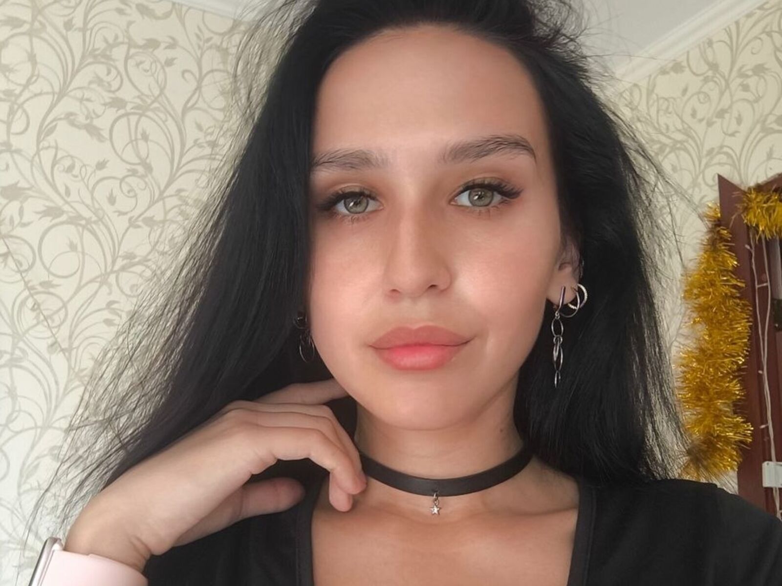 Live cam for MollieWoods