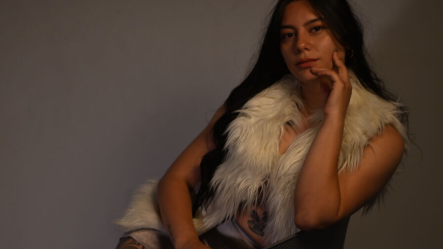 Engage with MelinaChavez Live