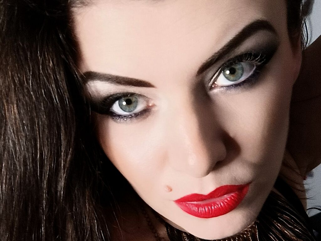 KataleyaEva Nackt