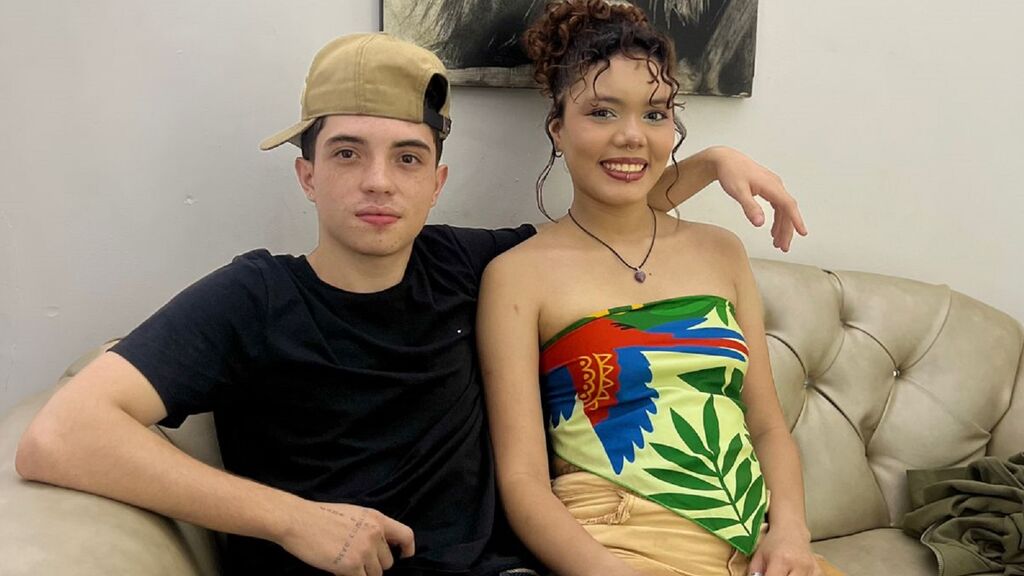 LucyAndAntony Live Cam on LiveJasmin