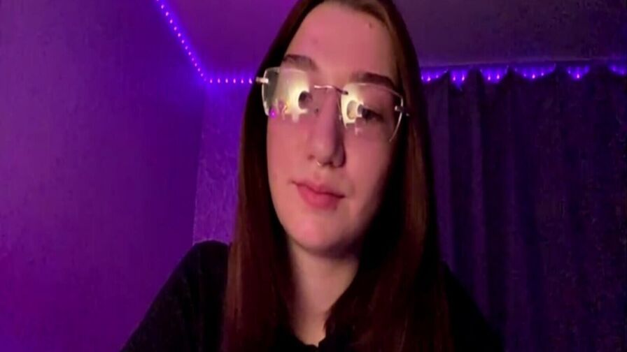 Watch WandaGosier live on Free Erotic Fantasy