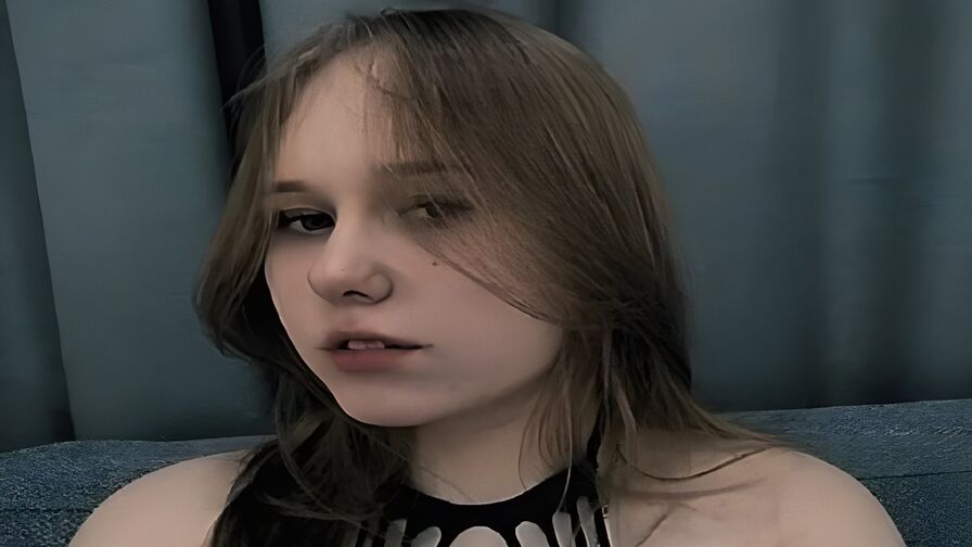 Watch VinelleErle live on Amateur Porn
