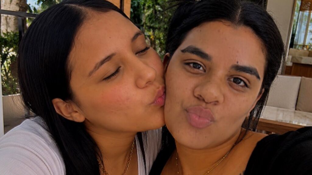 AlmaAndFrancys Live Jasmin Cam