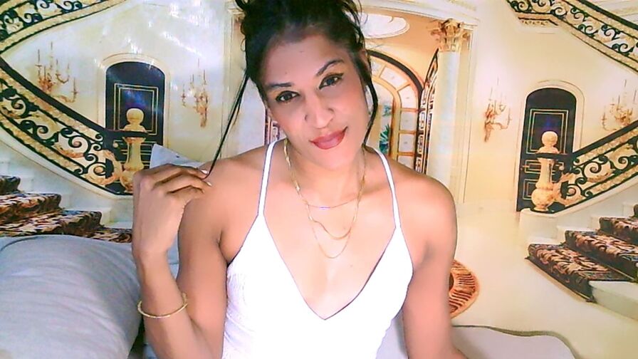 Live Sex Chat with AzzyGreene