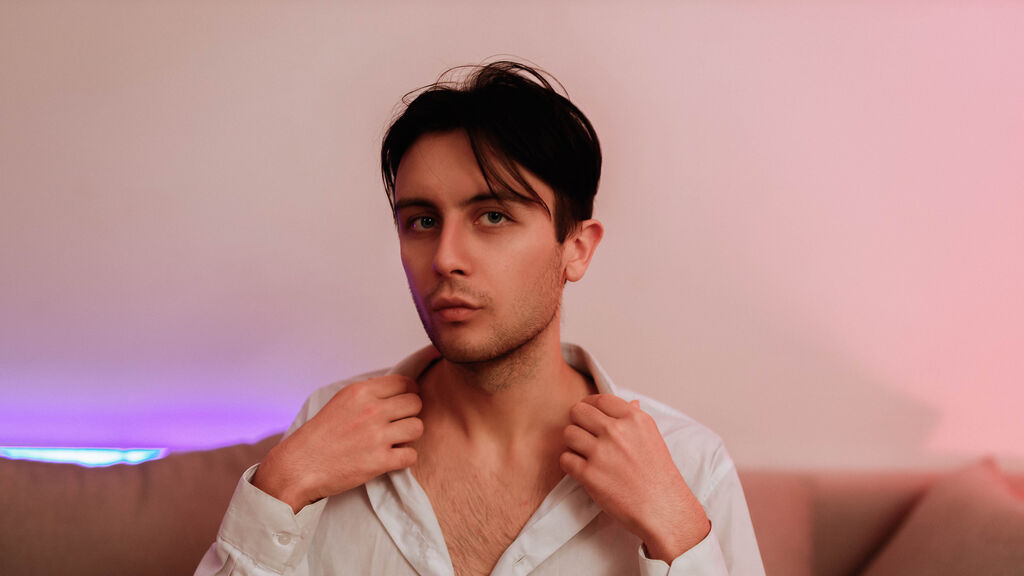 AliBernard Live Cam on LiveJasmin