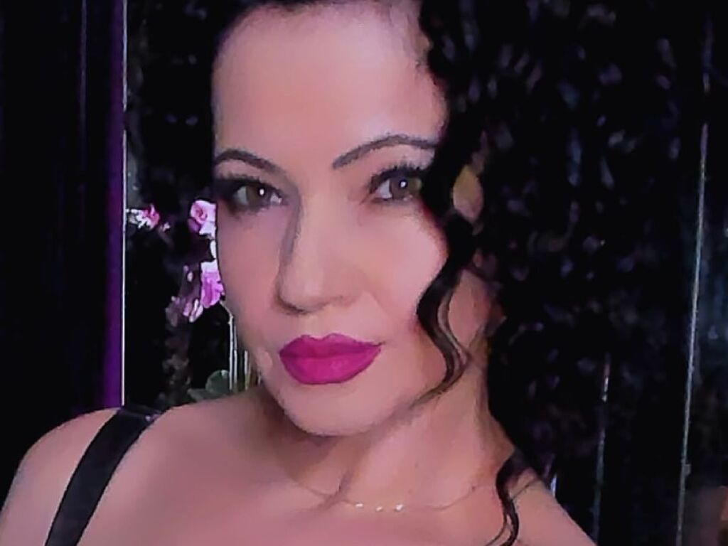 KarinnaKayy video chat profile preview