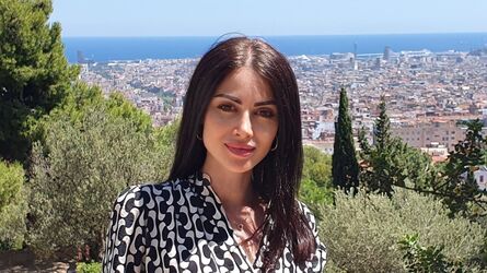 LizaAlieva's live cam