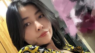 LinaZhang Live Webcam on LiveJasmin