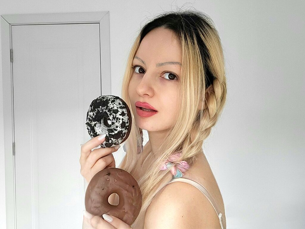 NinaMaxwel