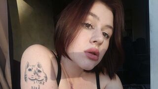 Free Nude SynneAlly