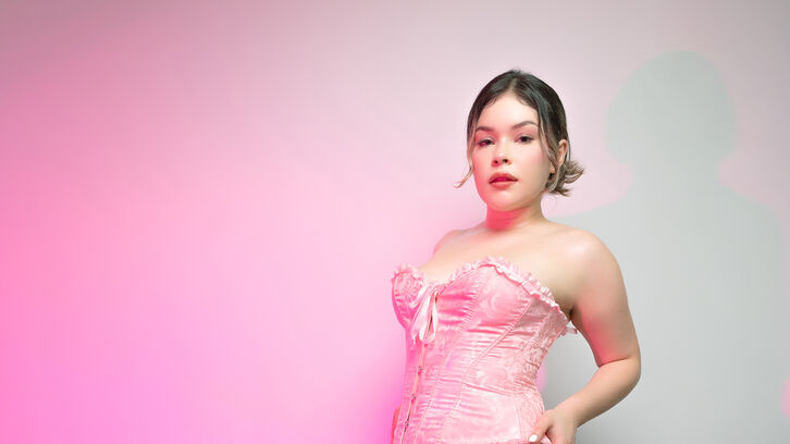 ValerieDamour live webcam show