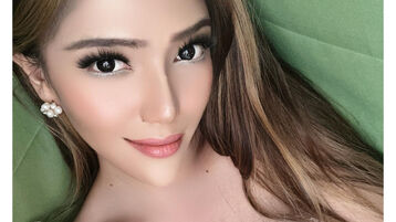 AvaFamurri webcam show